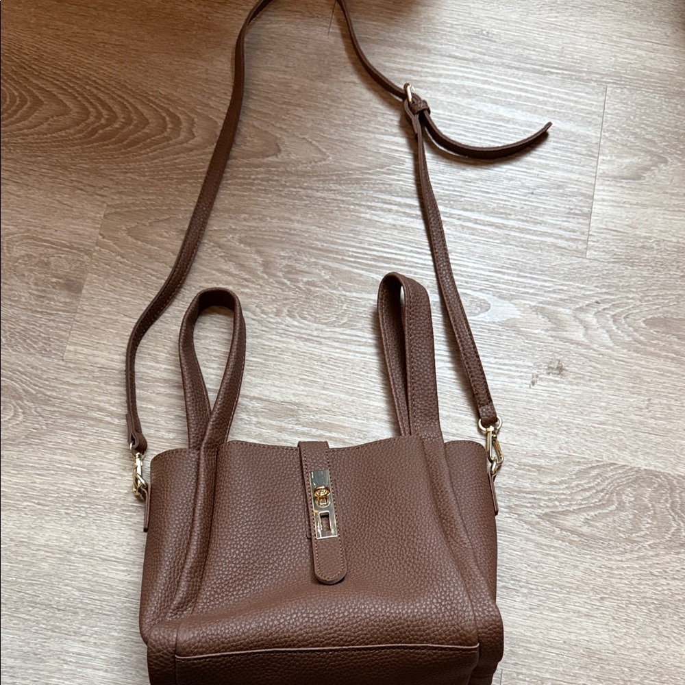 Genuine leather shoulder bag